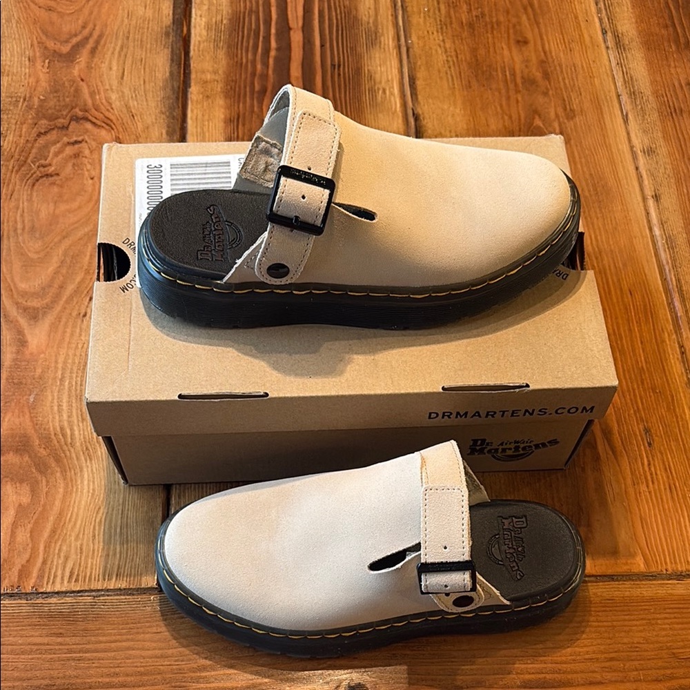 Dr. Martens Women’s Carlson Clogs